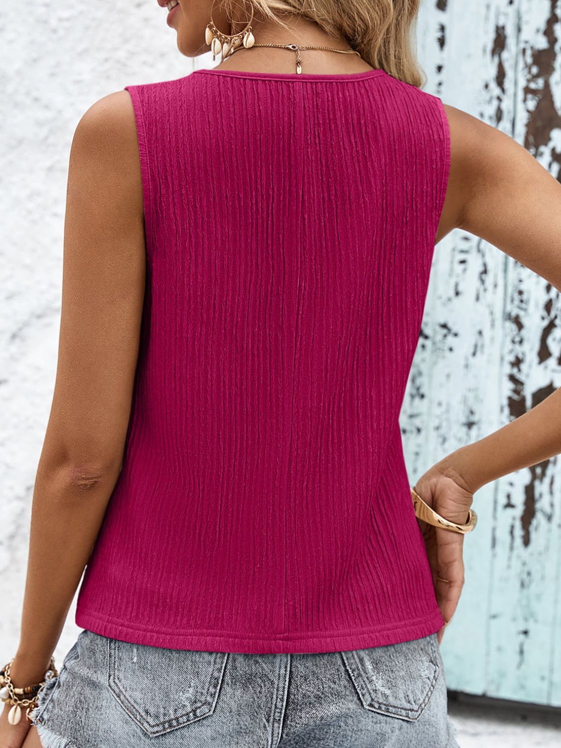 textured v-neck tank top