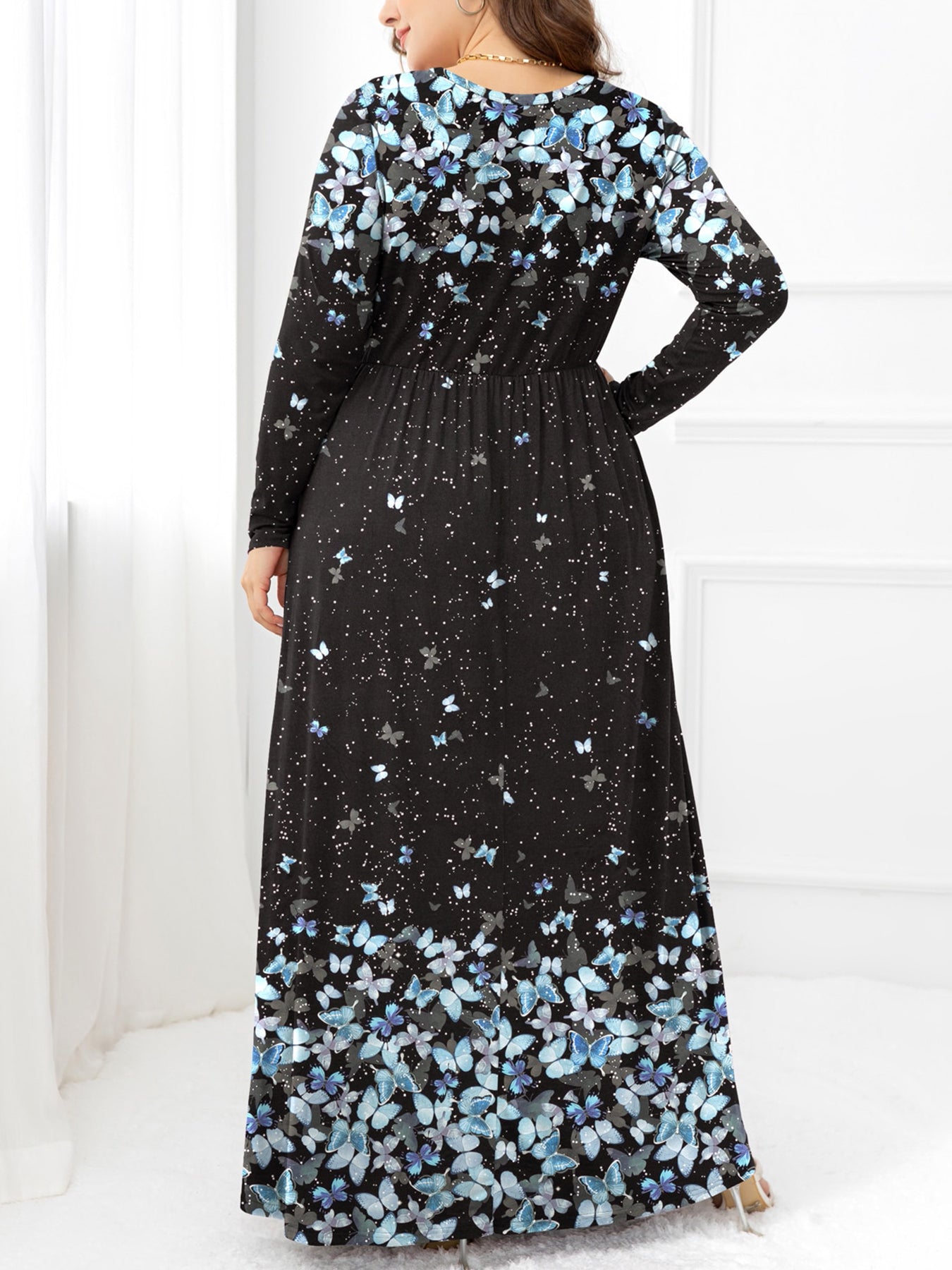plus size round neck maxi dress with pockets