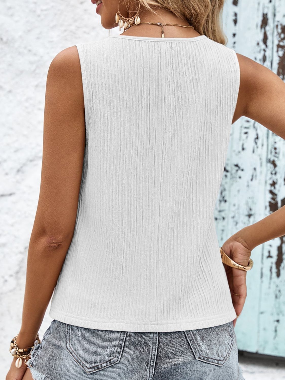 textured v-neck tank top