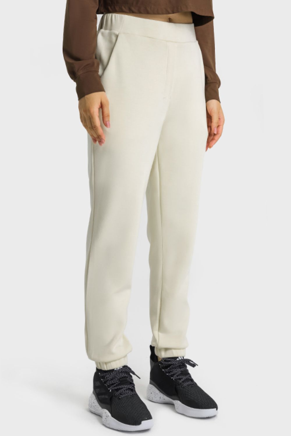 pull-on joggers with side pockets