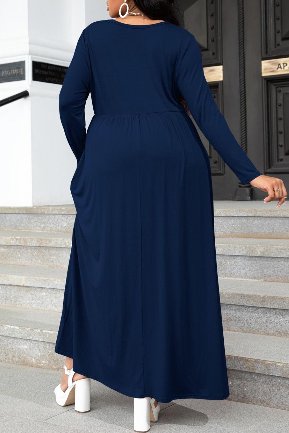 plus size round neck long sleeve maxi dress with pockets