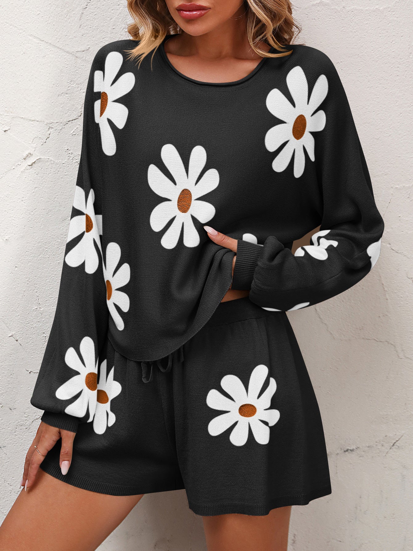 floral print raglan sleeve knit top and tie front sweater shorts set