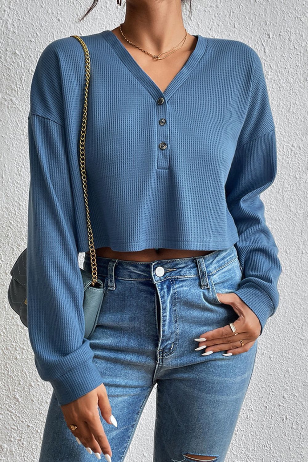 cropped v-neck raglan sleeve buttoned blouse