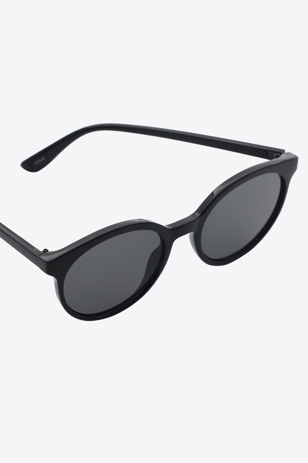 round full rim polycarbonate frame sunglasses