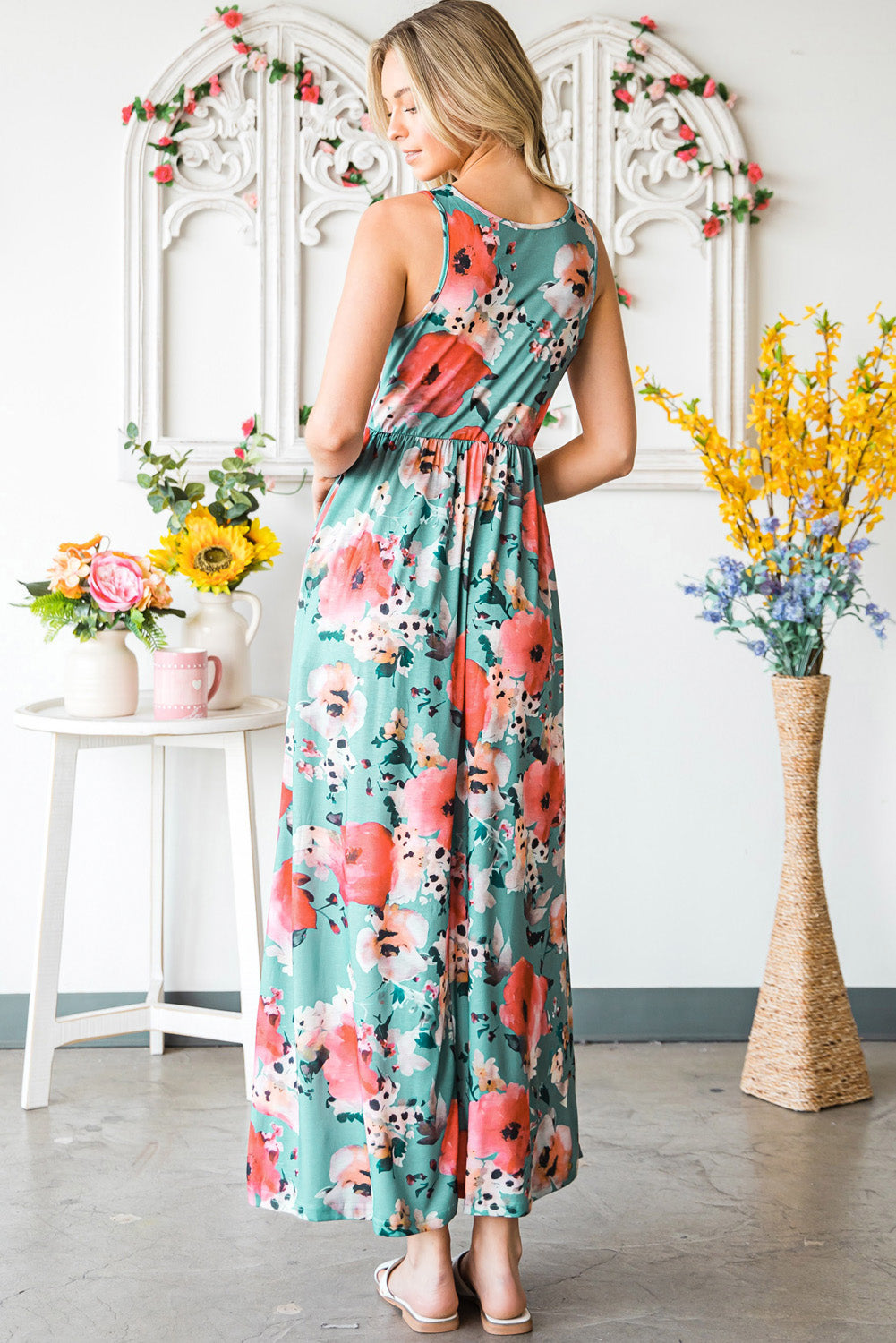 floral sleeveless maxi dress with pockets
