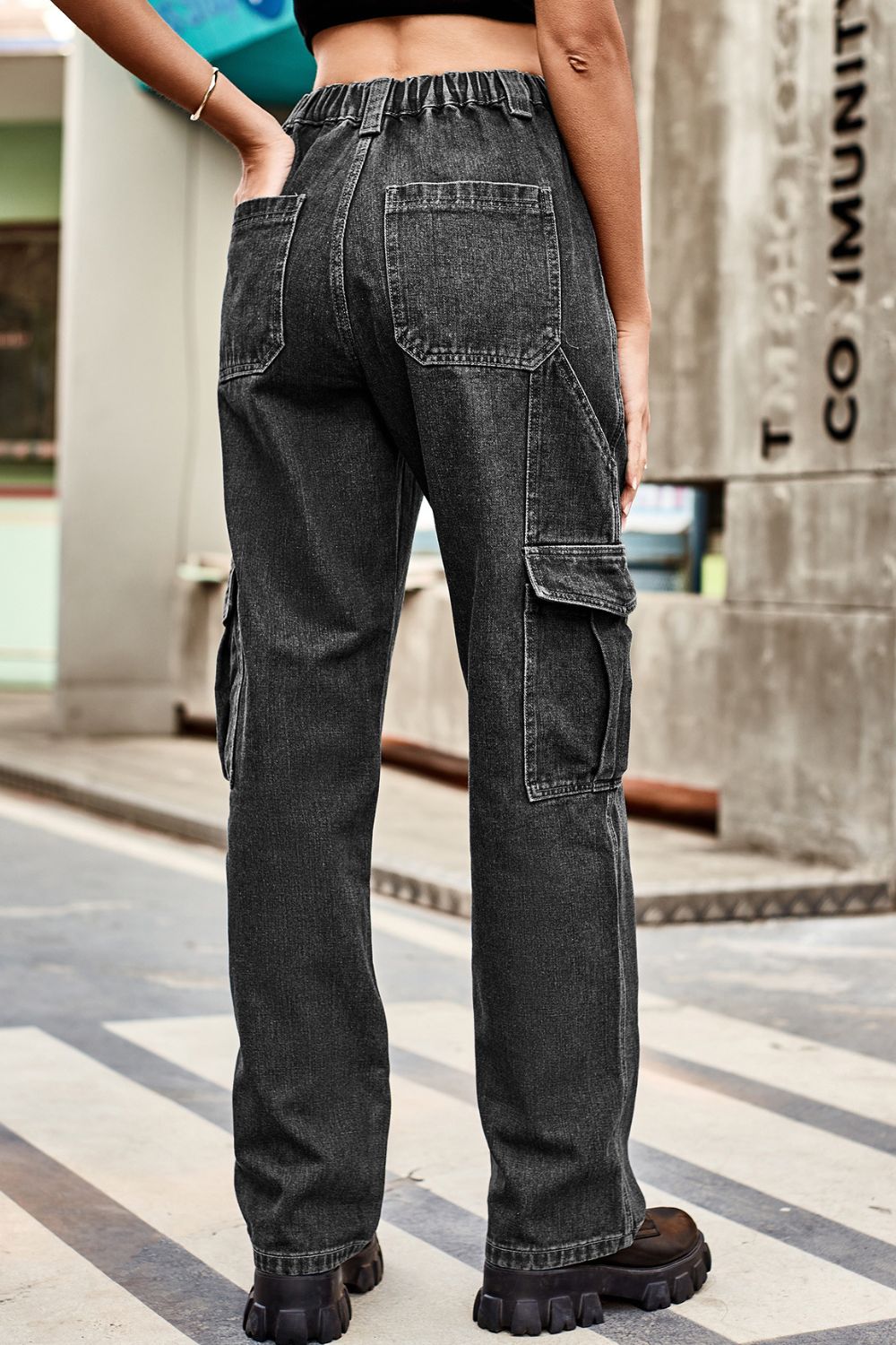 loose fit long pants with pockets