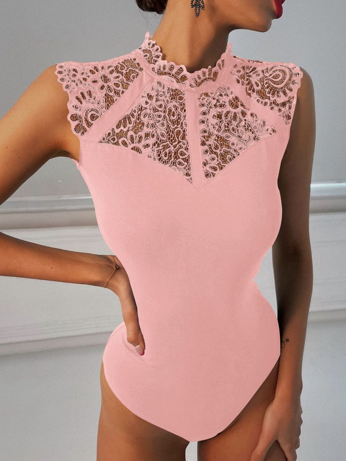 scalloped lace yoke sleeveless bodysuit