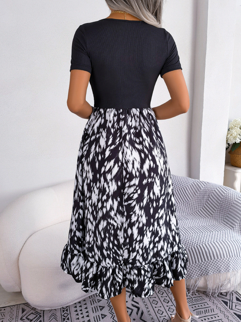 printed round neck ruffle hem dress