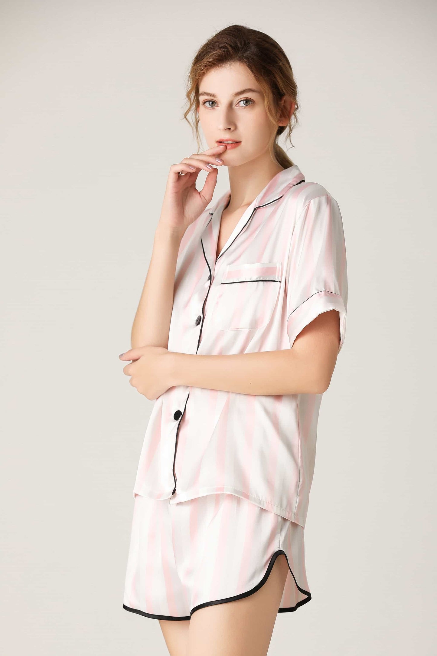 lapel collar shirt and shorts lounge set