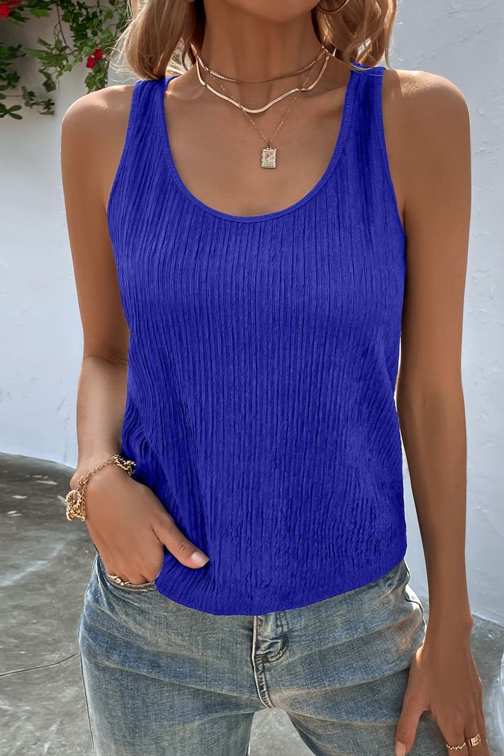 textured scoop neck tank