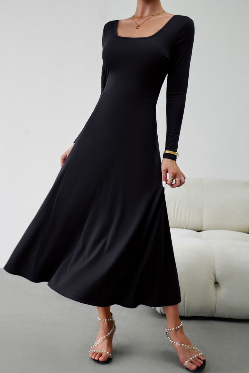 scoop neck long sleeve lace-up maxi dress