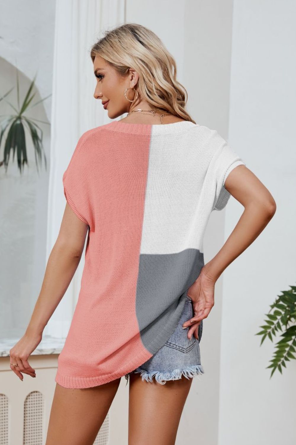 color block v-neck knit top