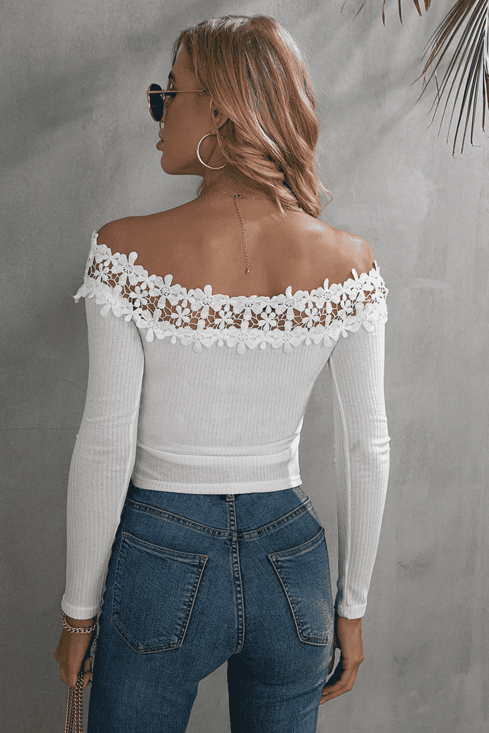 off-shoulder lace trim ribbed tee