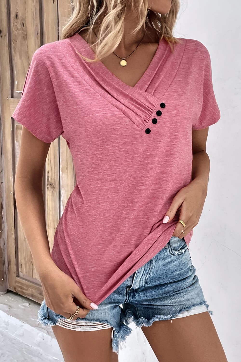 decorative button v-neck short sleeve tee