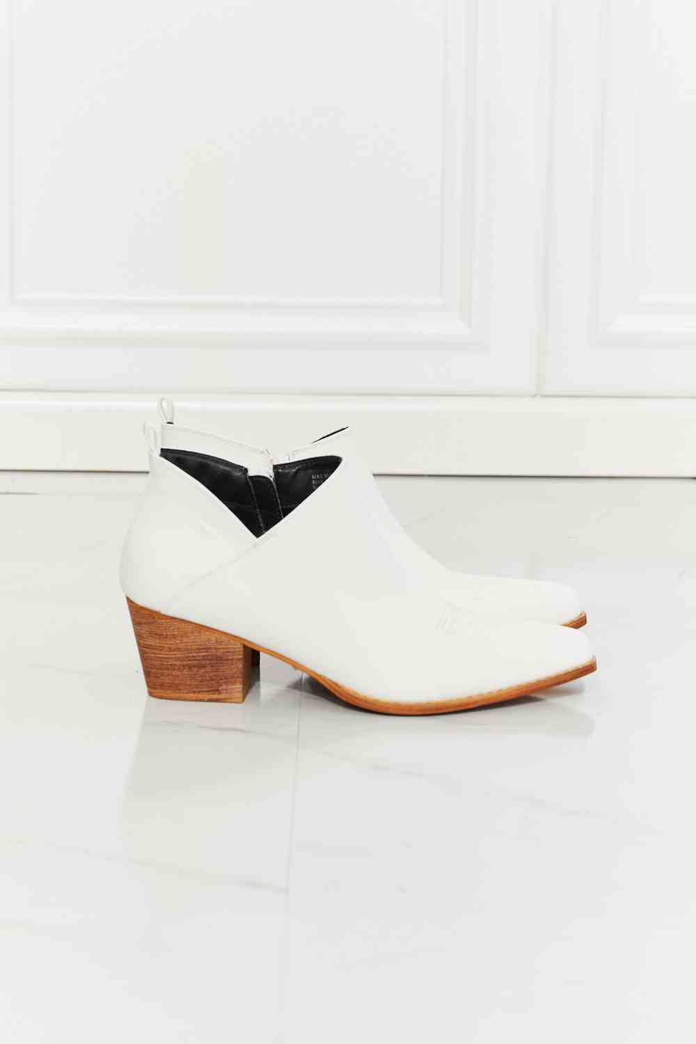 mmshoes trust yourself embroidered crossover cowboy bootie in white