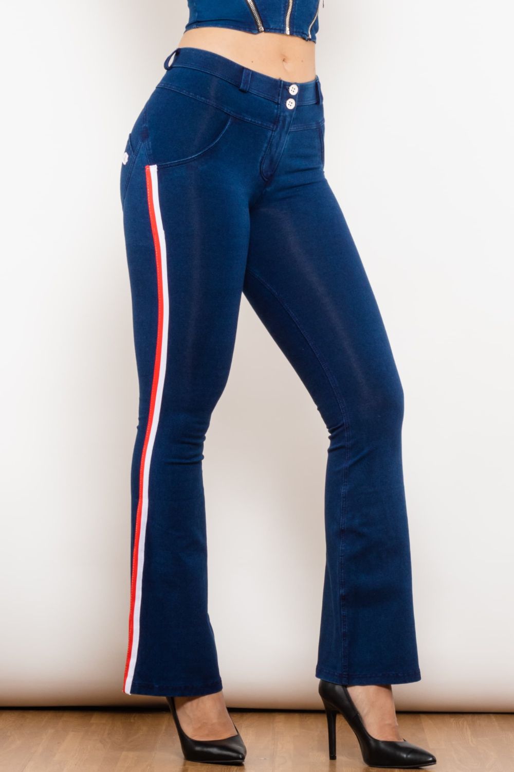 side stripe buttoned bootcut jeans