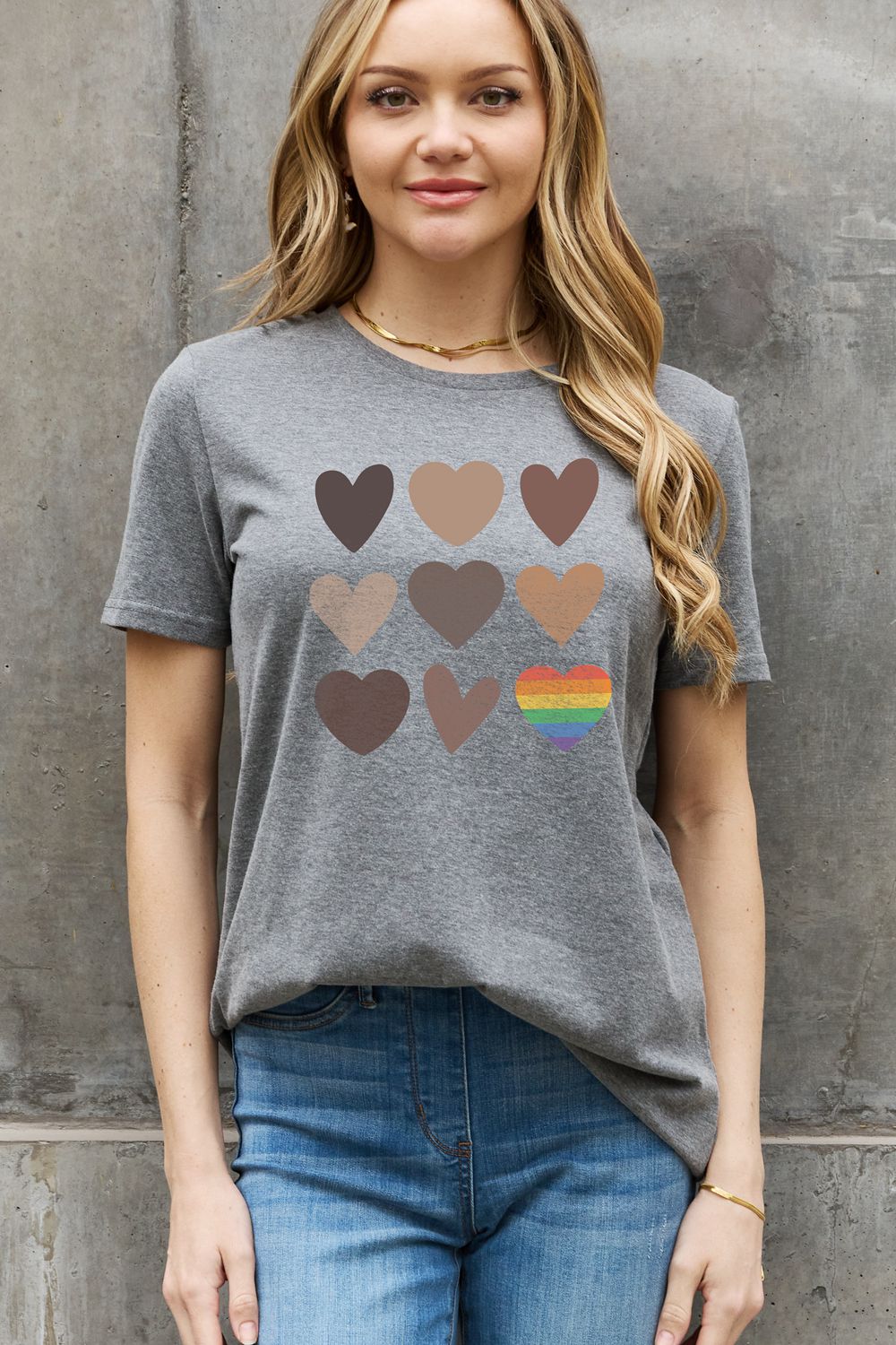 simply love simply love full size heart graphic cotton tee