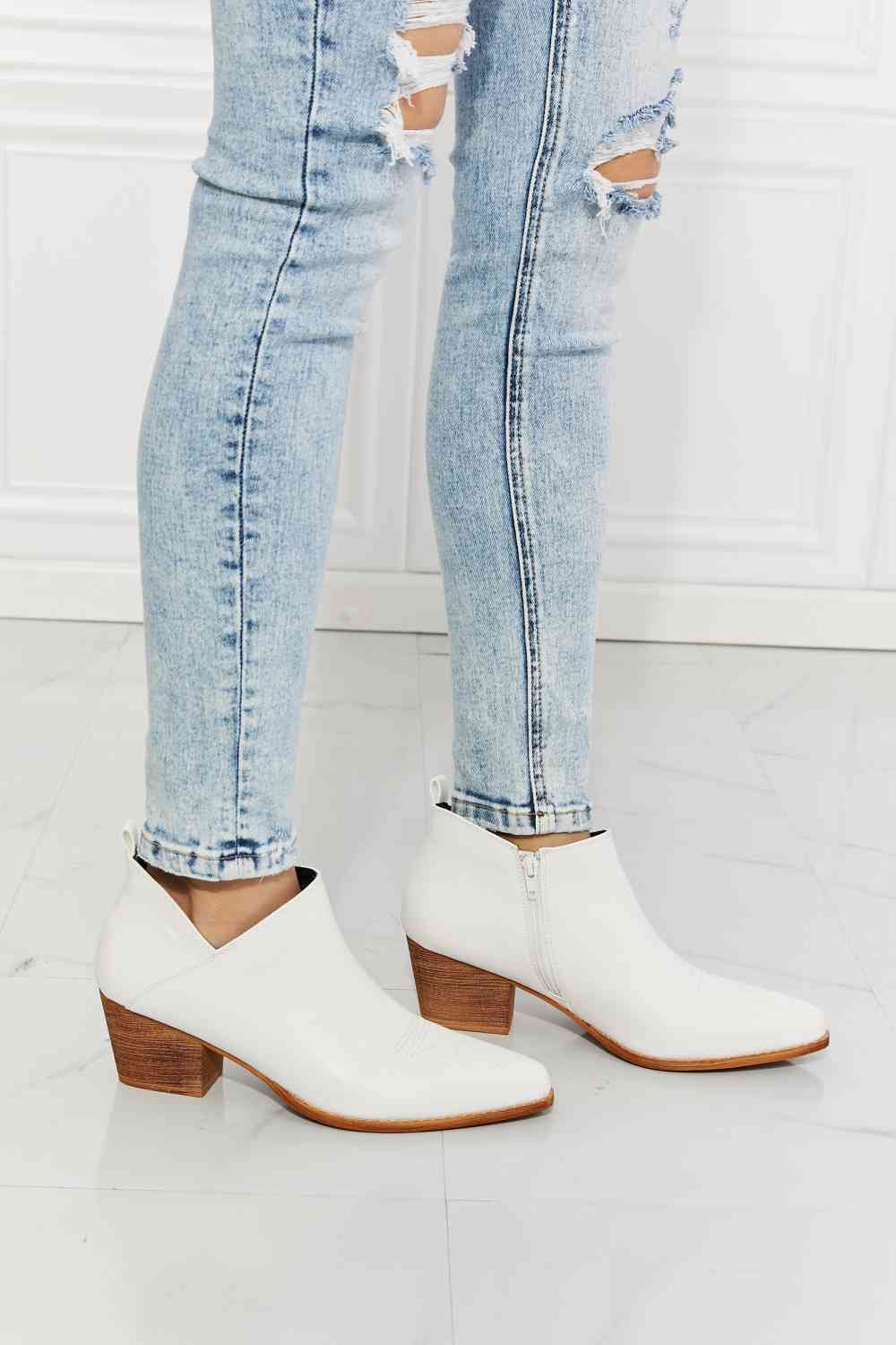 mmshoes trust yourself embroidered crossover cowboy bootie in white