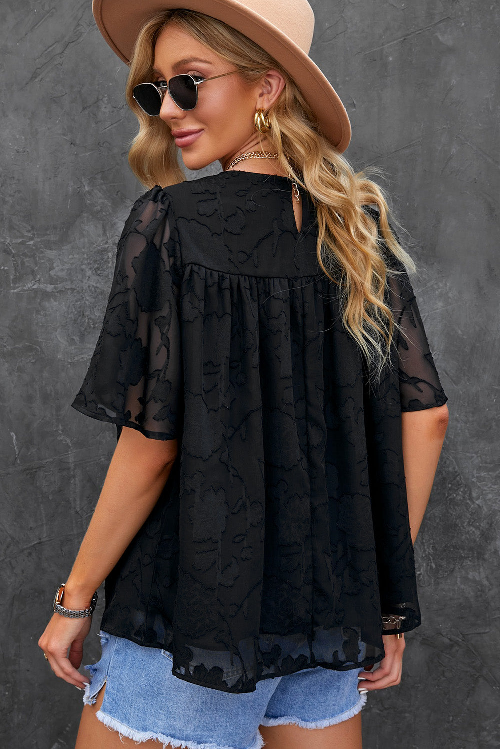 round neck puff sleeve blouse