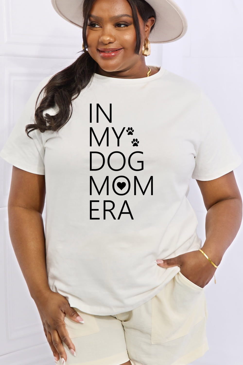 simply love full size in my dog mom era graphic cotton tee