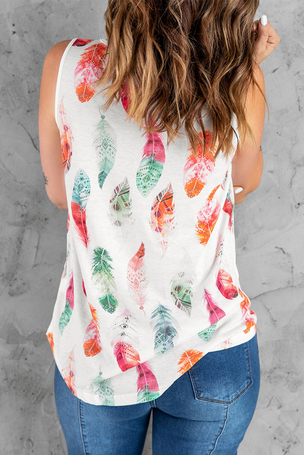 feather print round neck tank