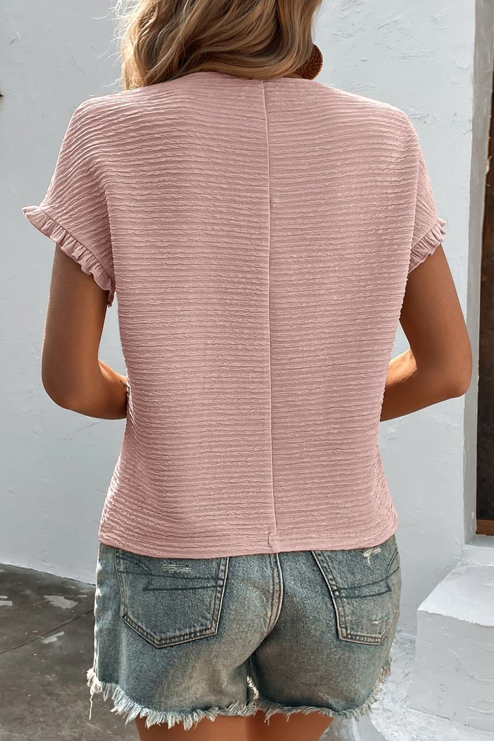 textured round neck short sleeve top