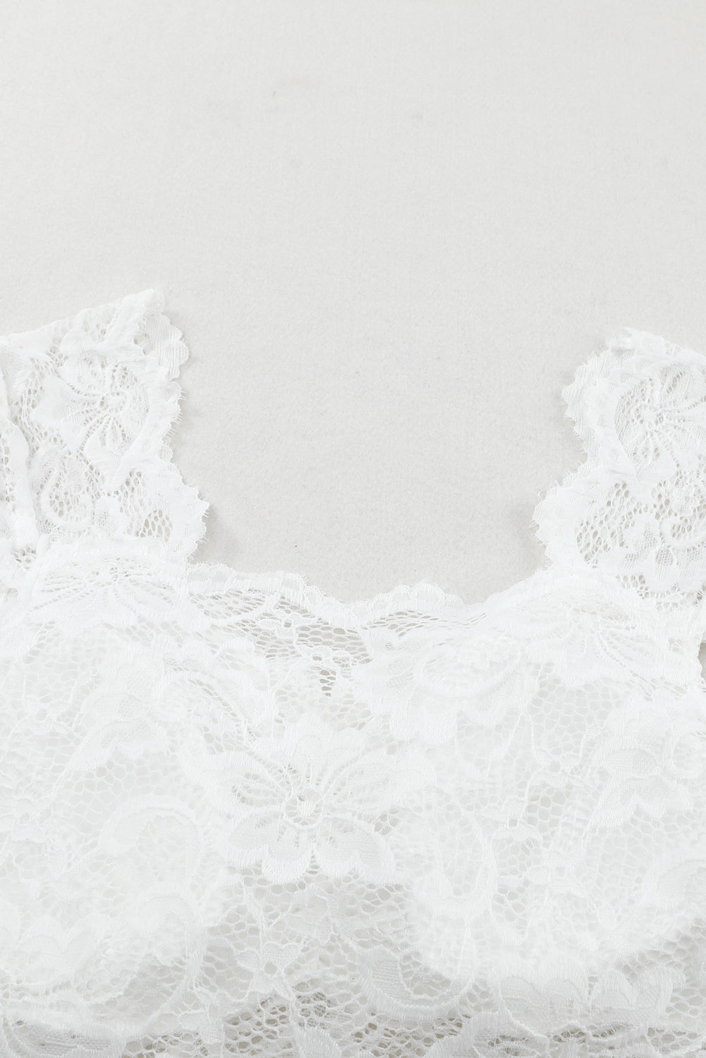 ruched sweetheart neck lace bodysuit