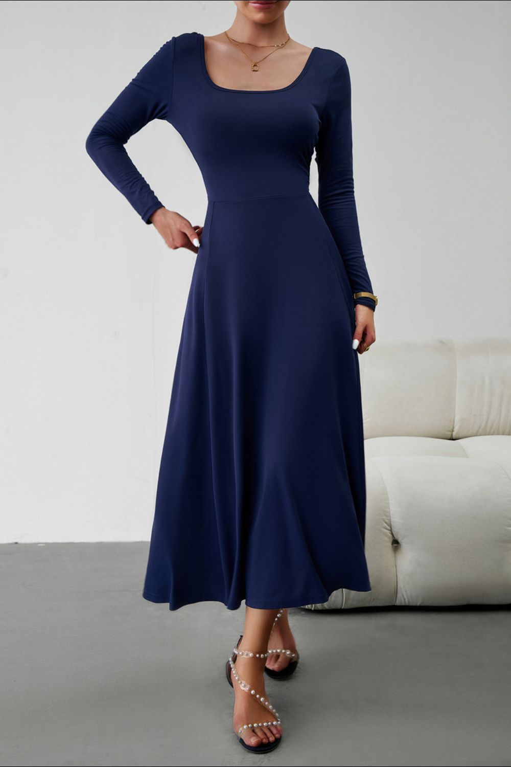 scoop neck long sleeve lace-up maxi dress