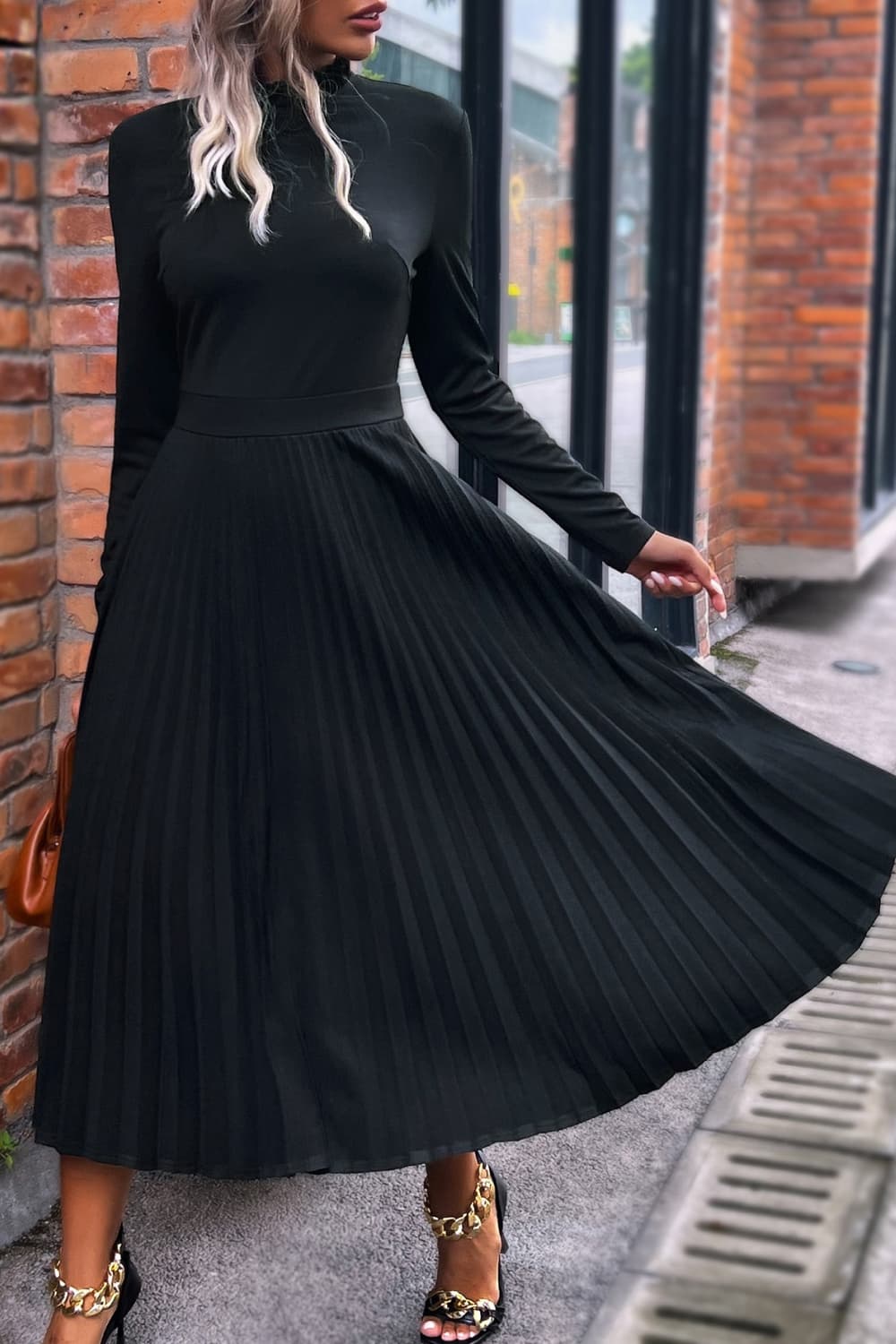 ruffle collar pleated long sleeve dress