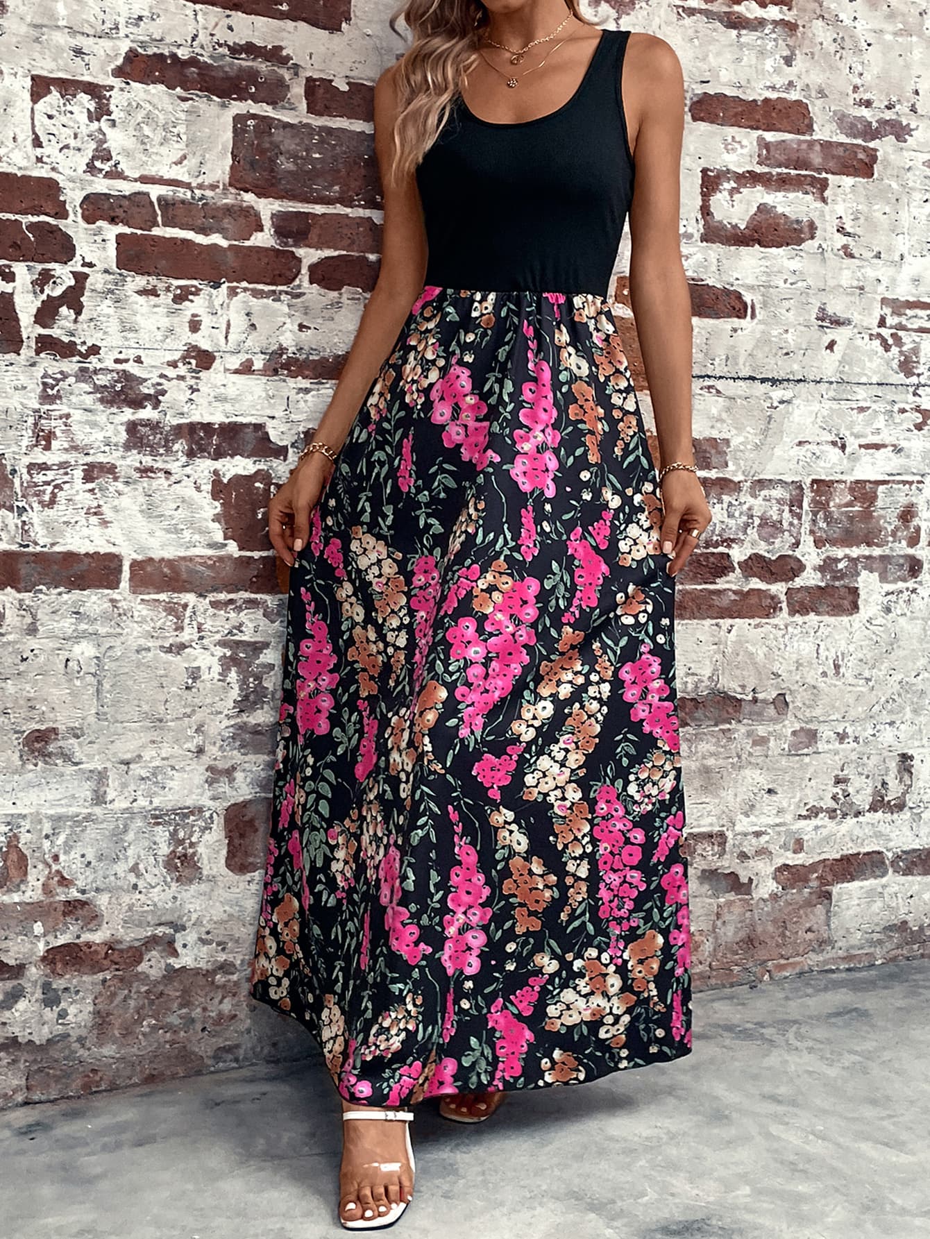 floral scoop neck sleeveless maxi dress