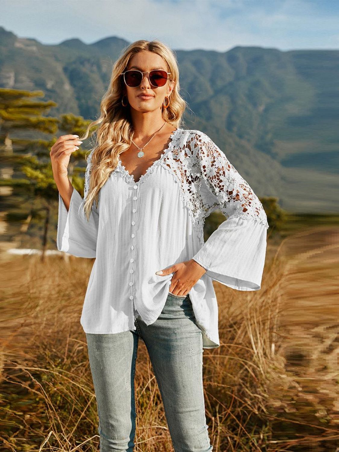 spliced lace buttoned blouse