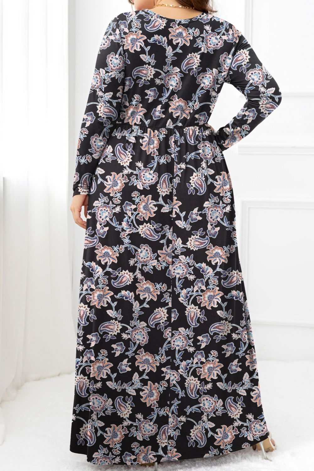 plus size round neck long sleeve maxi dress with pockets