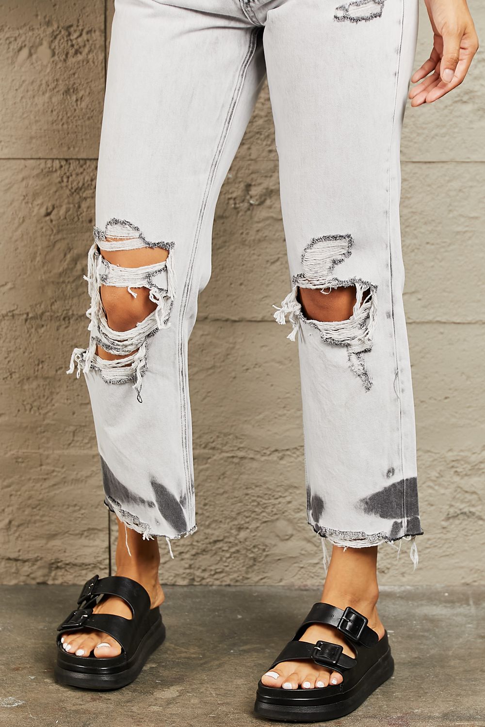 bayeas acid wash accent cropped mom jeans