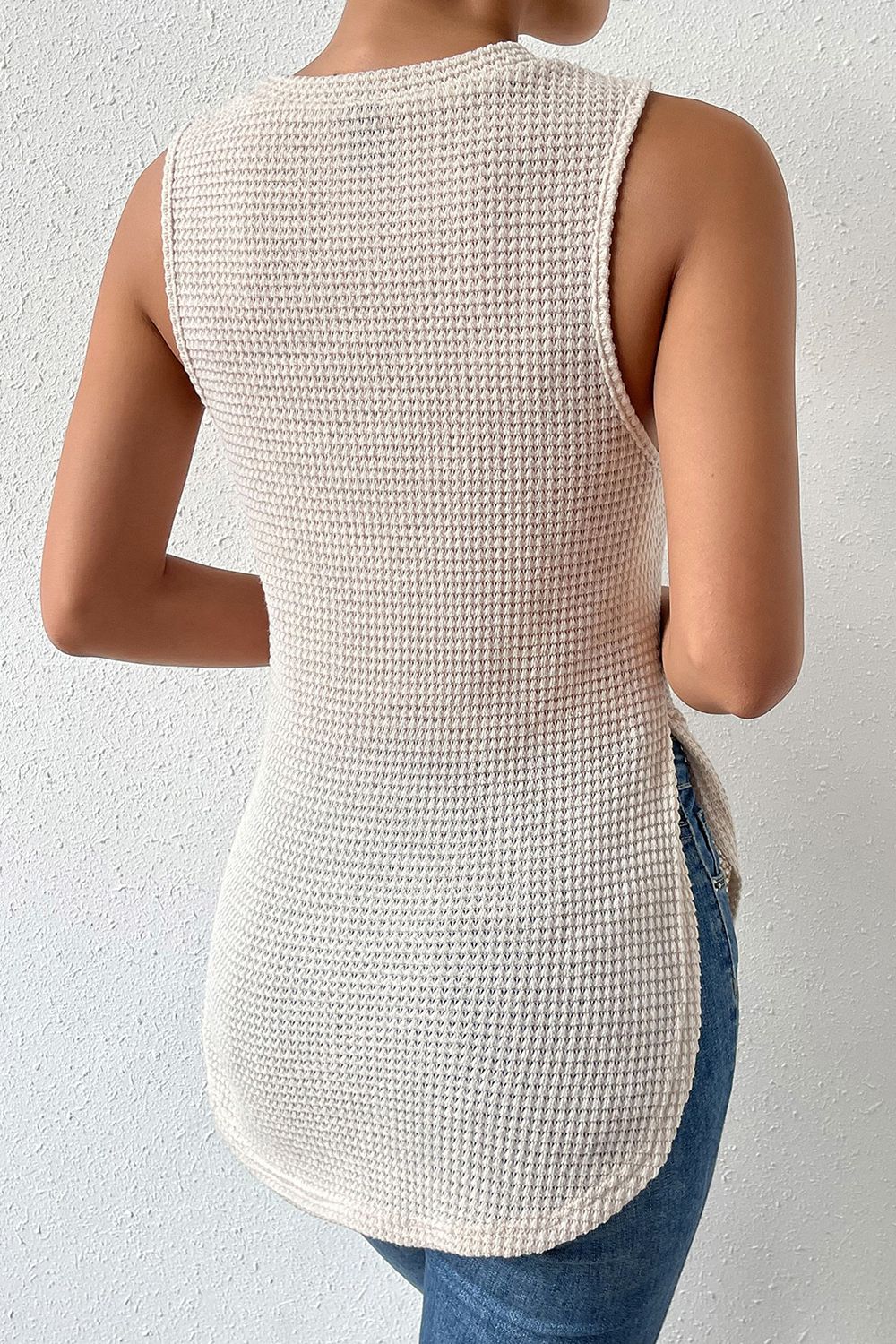 round neck slit tank top