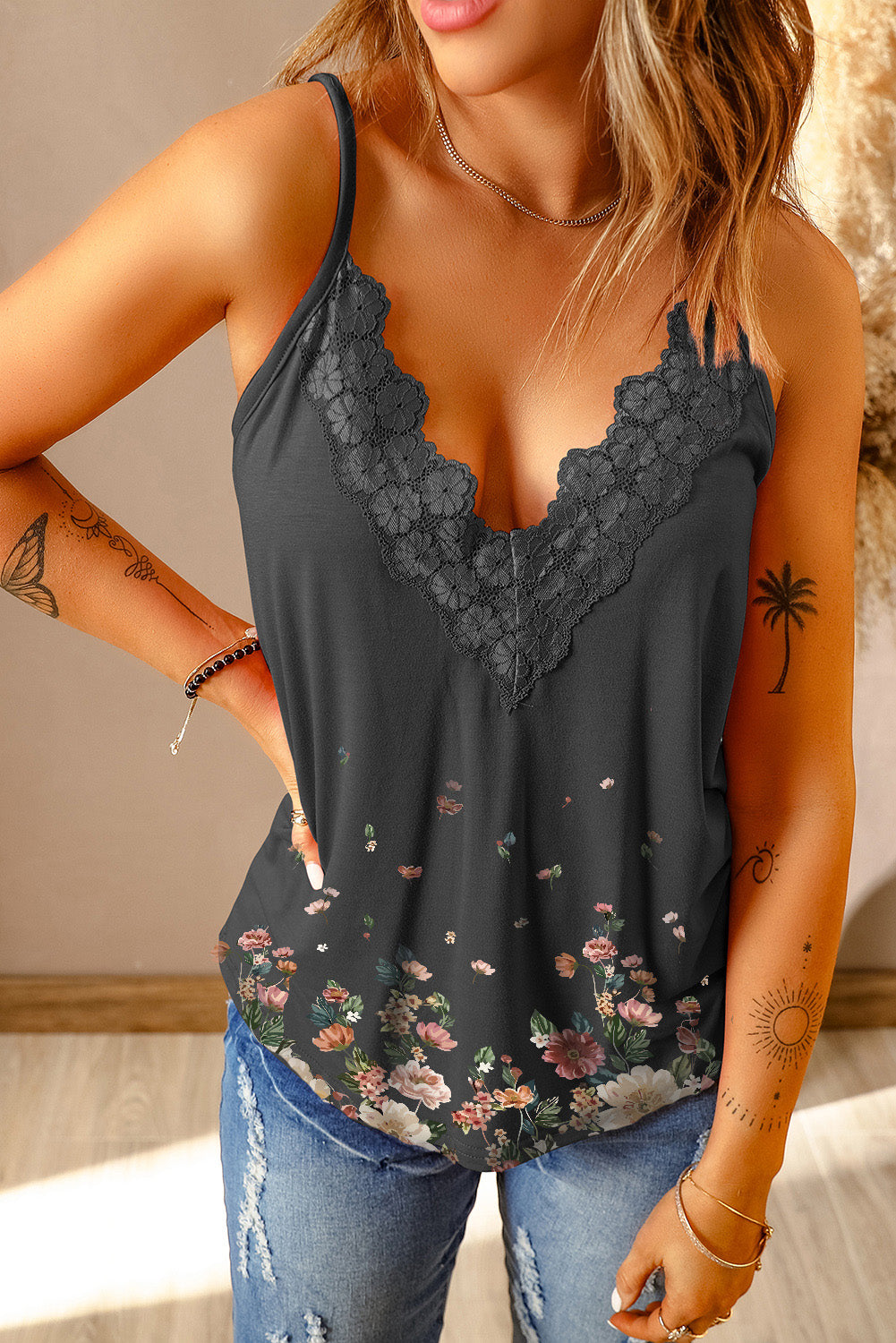 floral lace trim scalloped plunge cami