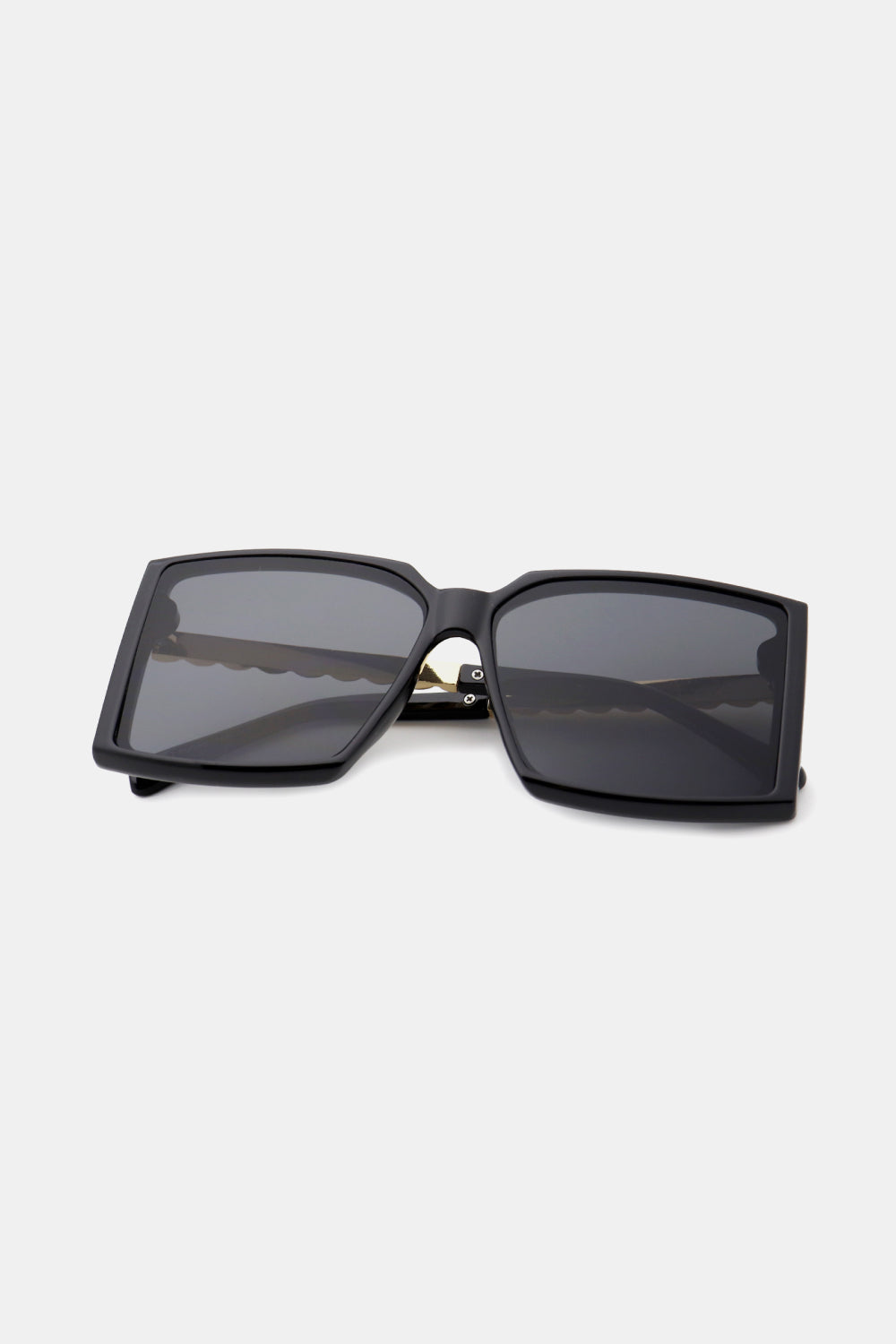 polycarbonate frame square sunglasses