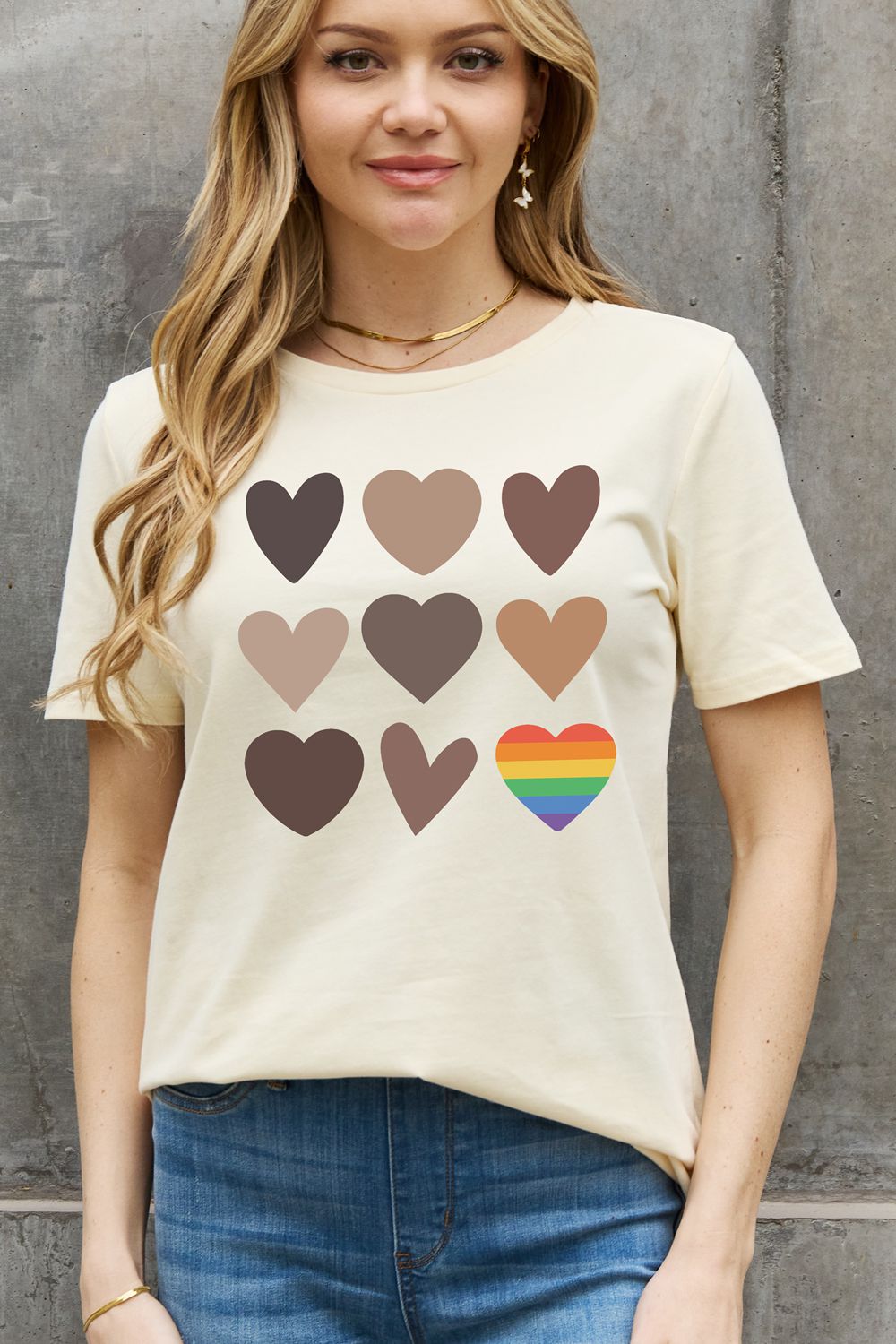 simply love simply love full size heart graphic cotton tee