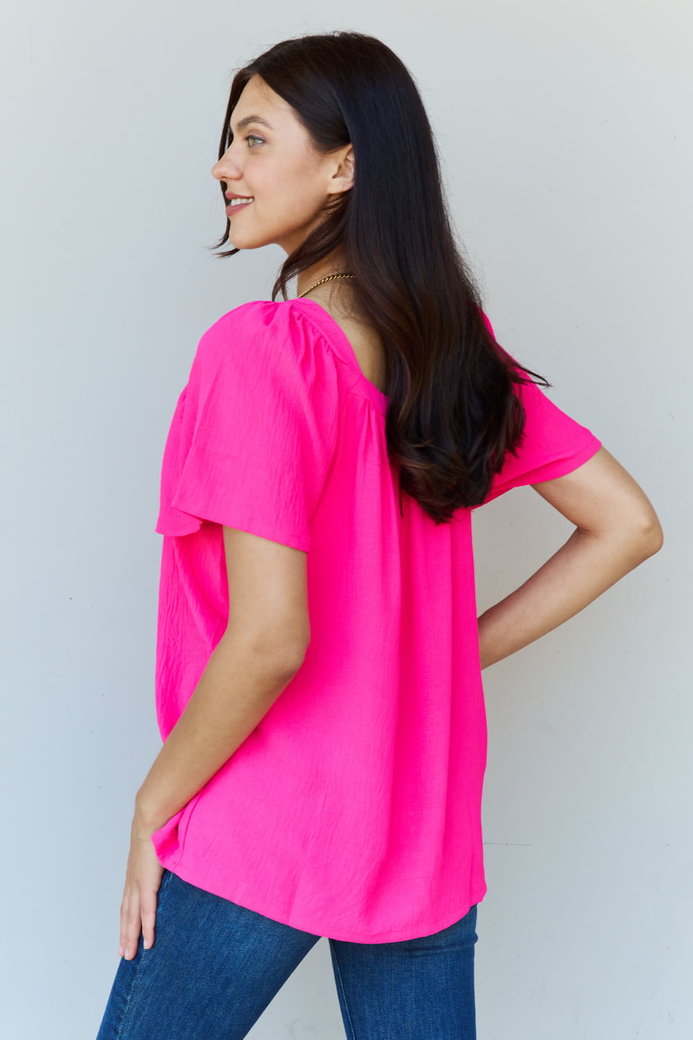 ninexis keep me close square neck short sleeve blouse in fuchsia
